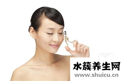 粉餅和氣墊的區(qū)別