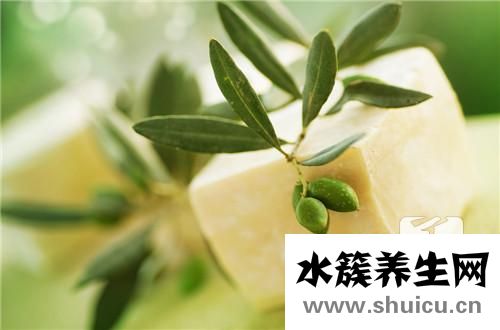 用香皂洗臉好不好