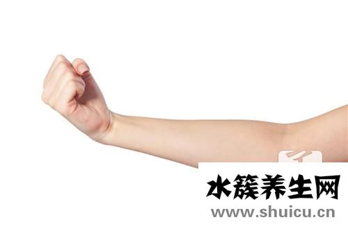 手臂上有小紅點