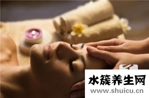 自己每天簡(jiǎn)單臉部刮痧