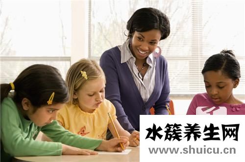 孩子不會說話的原因