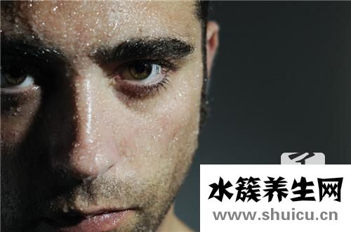 一動就出汗是什么原因