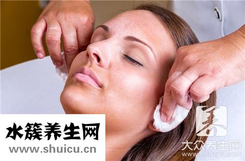 雀斑是什么原因引起