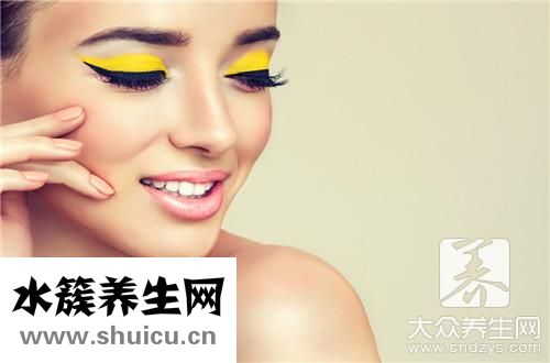 皮膚干裂是什么原因