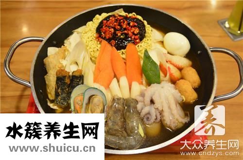 不粘鍋涂層脫落還能用嗎