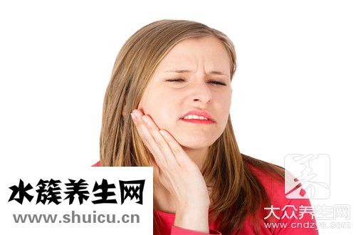 牙一吸就出血還臭味