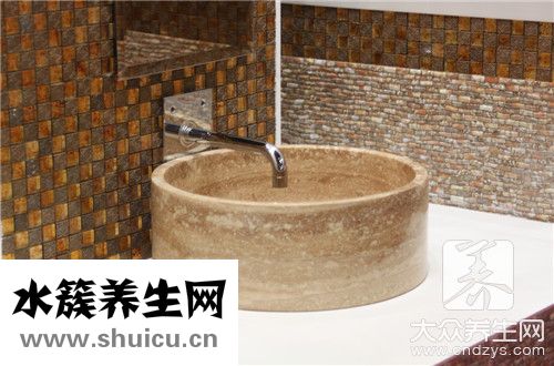 瓷磚上污漬去除