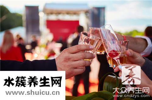 感冒能喝白酒嗎