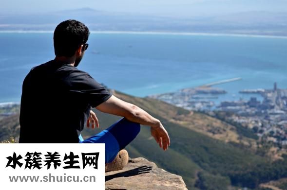 膝蓋疼怎么回事