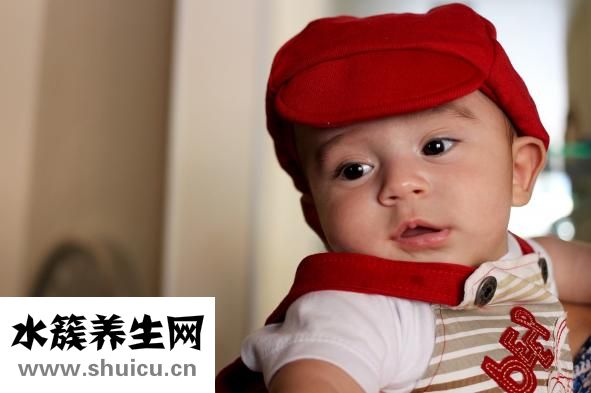 新生兒干嘔怎么回事