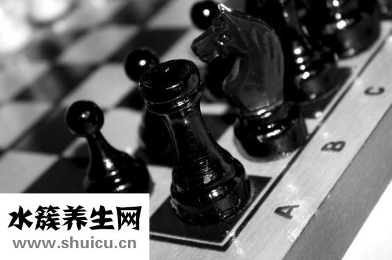 右下腹隱隱作痛