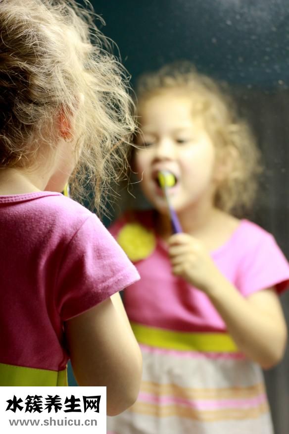 新生寶寶護(hù)理