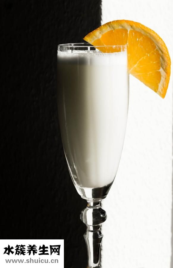 喝純牛奶會豐胸嗎