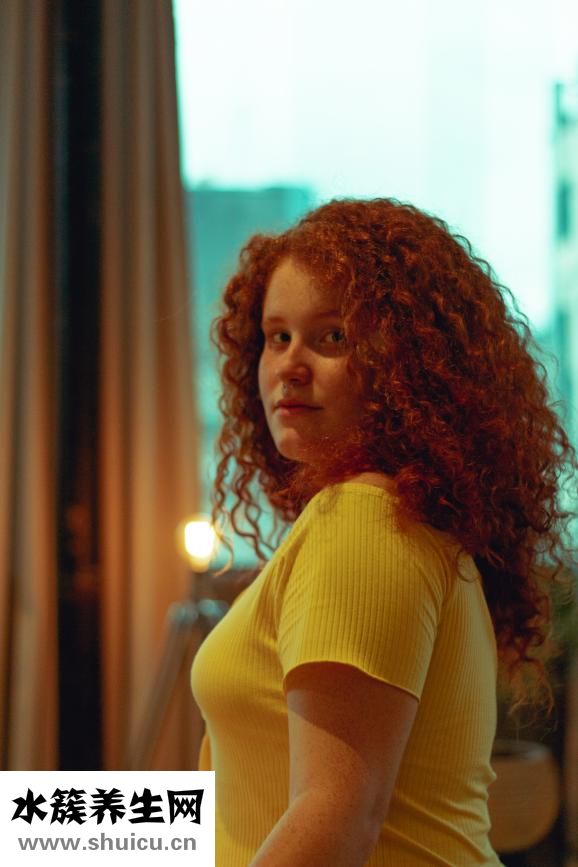 頭發(fā)黑是什么原因