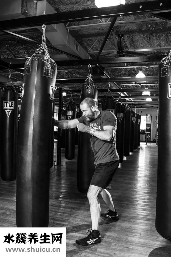 手抖該怎么治療