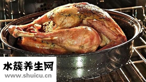 舌根有紅色凸起肉粒