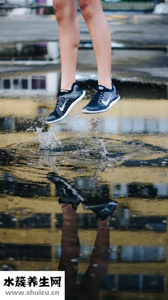 腿部訓(xùn)練動(dòng)作