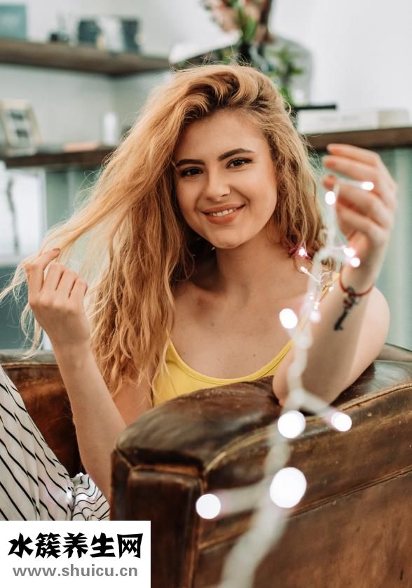 頭發(fā)出油厲害怎么辦