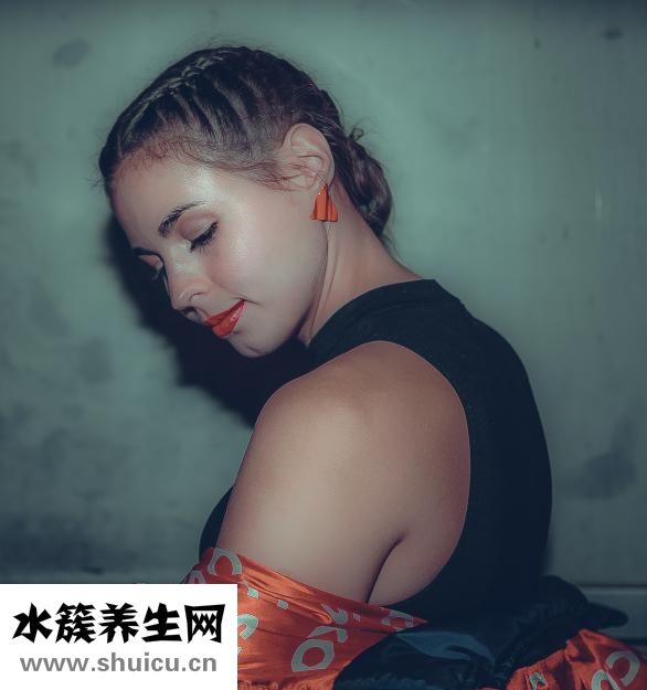 頭發怎么扎好看