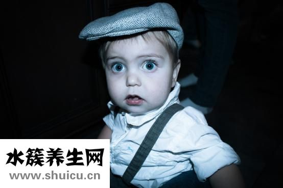 寶寶低燒怎么辦