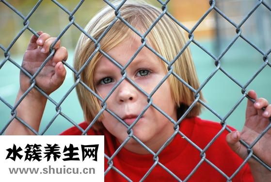 嗤之以鼻是什么意思