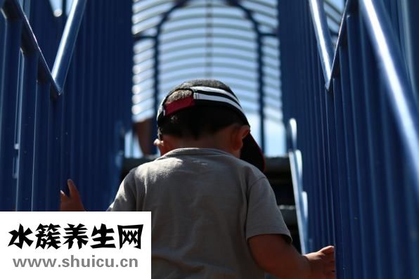 耳膜穿孔怎么辦