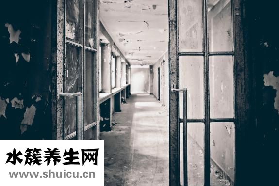 中耳炎不能吃什么