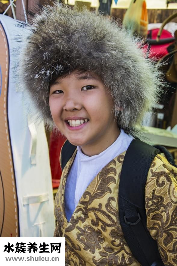 額頭頭發稀少怎么辦