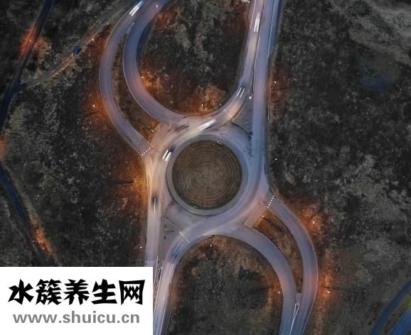 眼睛紅是怎么回事