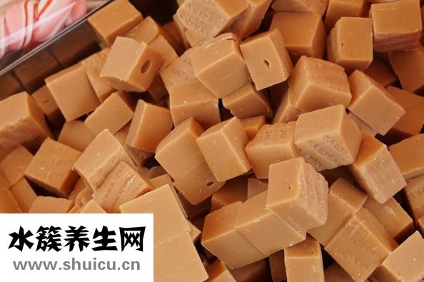 為什么男人喜歡吃奶