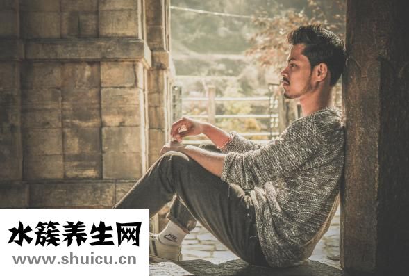 額頭高適合什么劉海