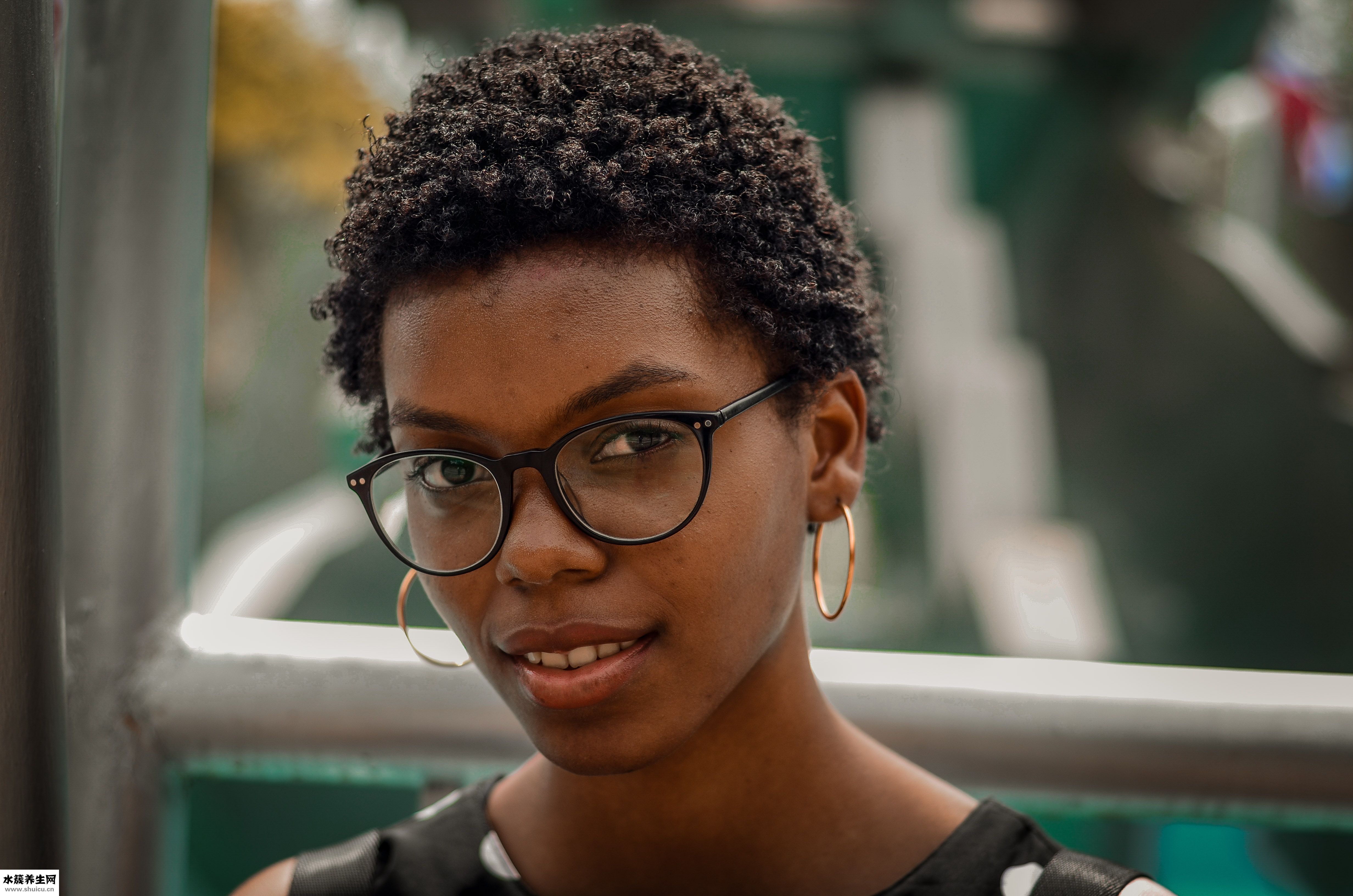 眼鏡高低怎么調(diào)