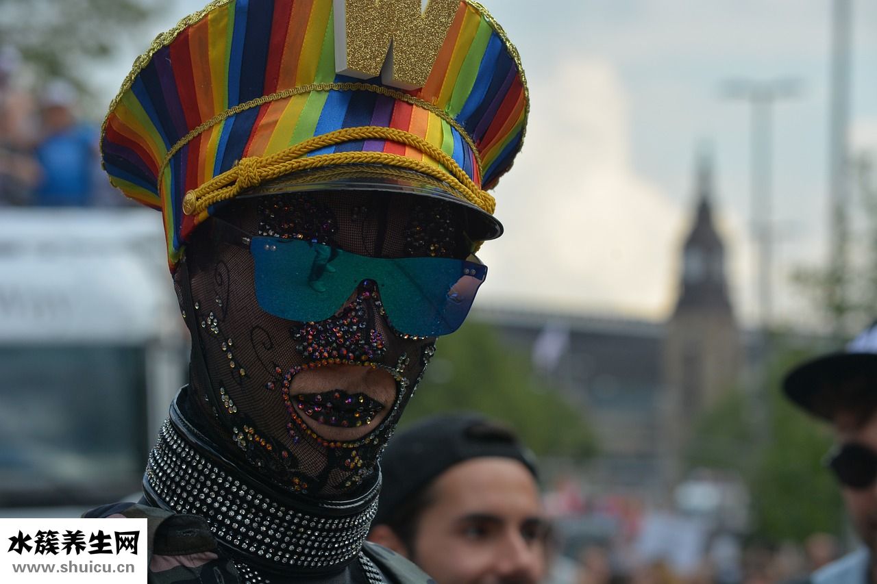 玻璃橋是怎么弄的