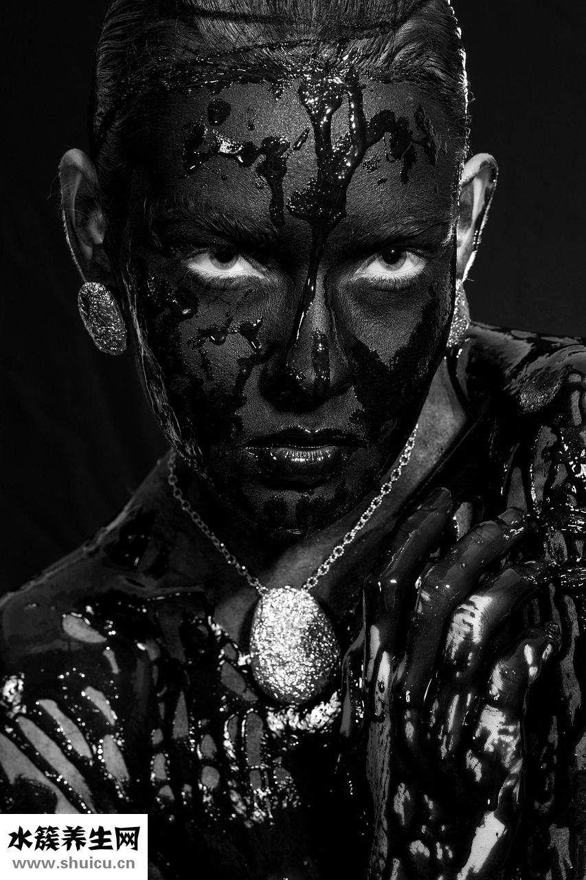 怎么緊致臉部皮膚