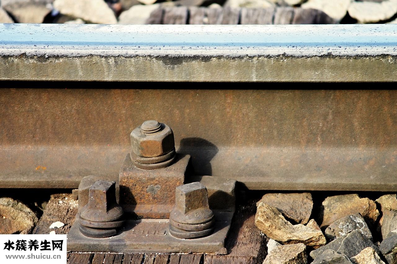 后腦勺睡平了怎么辦