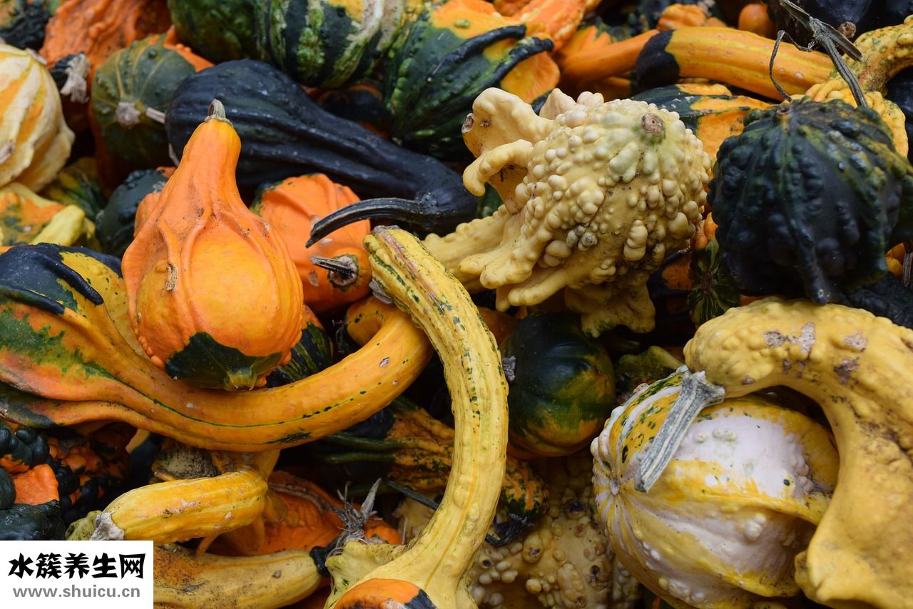 怎么打自己屁屁