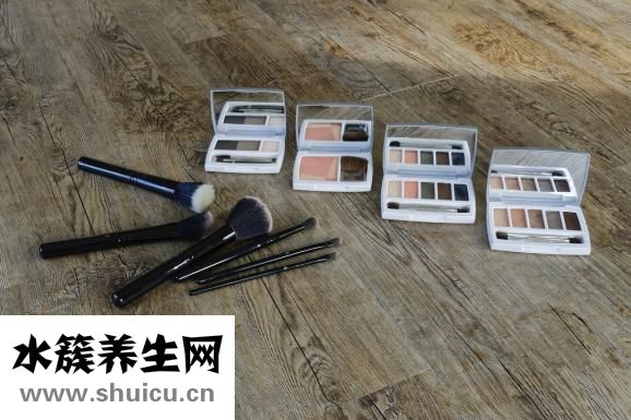 臉容易紅是怎么回事