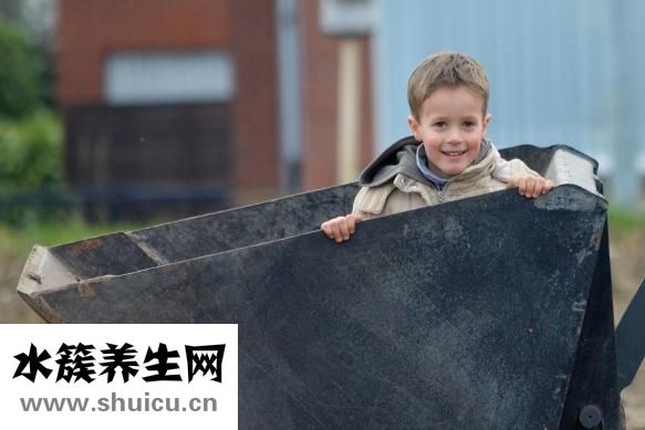 孩子拉黃水怎么辦