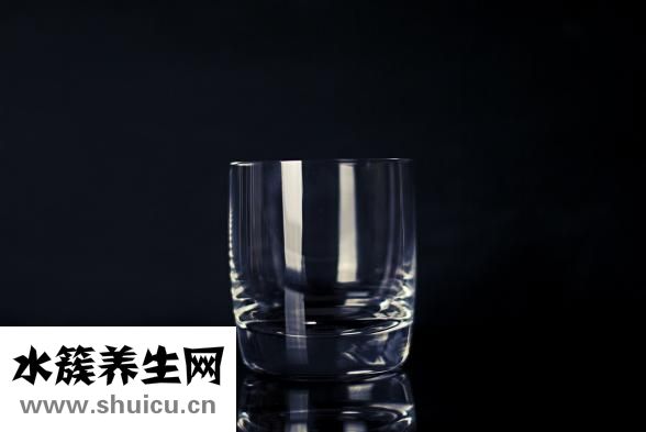 易拉罐水杯怎么打開