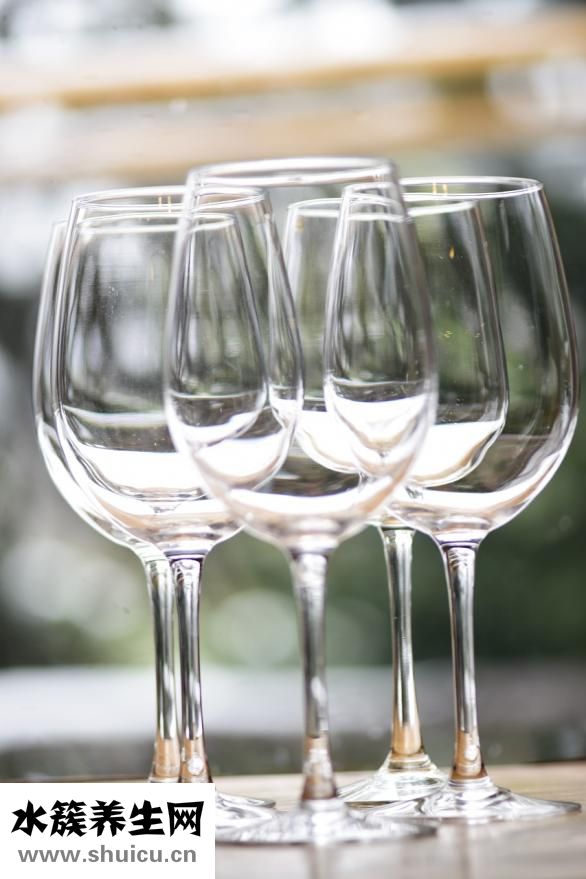 易拉罐水杯怎么打開