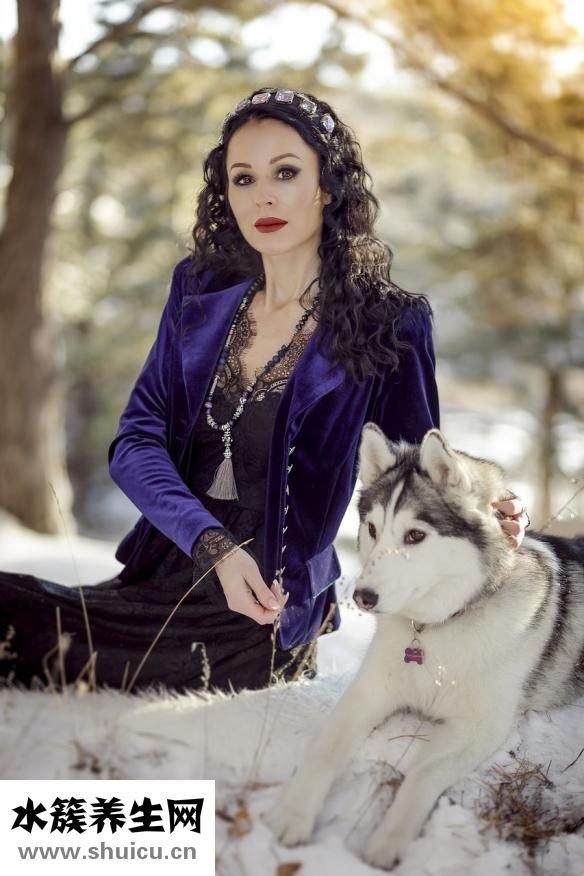 愛上別的女人怎么辦