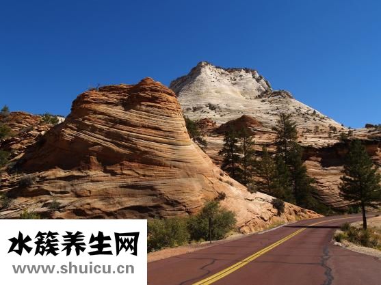 嘴唇周圍干怎么辦