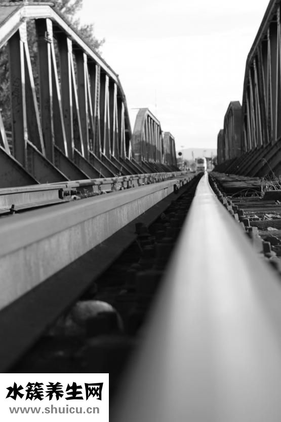 被夾板燙傷怎么辦