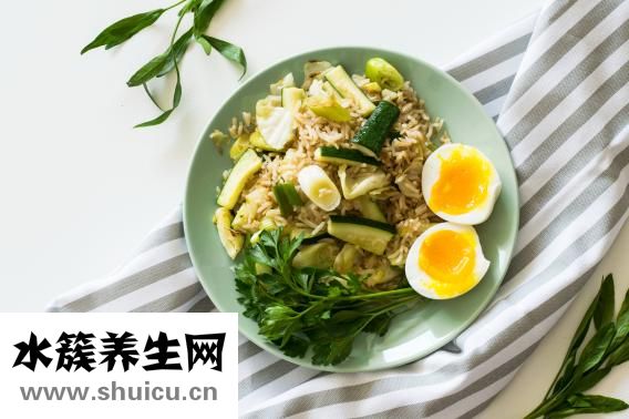 怎么哄男生睡覺