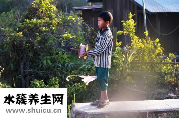 小孩風熱感冒怎么辦