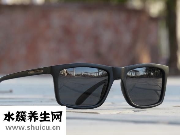 太陽鏡腿松了怎么辦