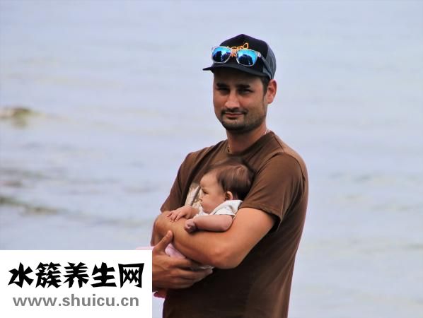 嬰兒尿布怎么折