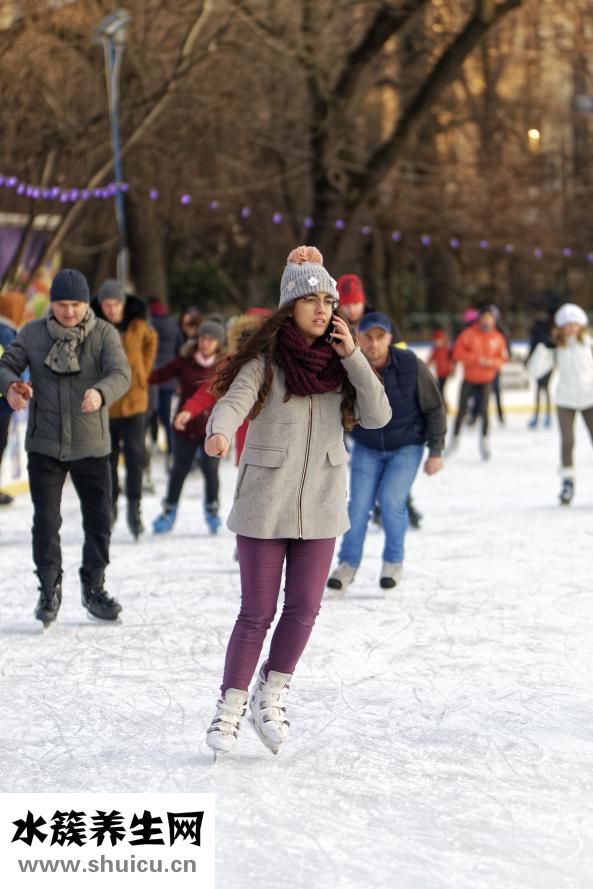 不會右腳踢球怎么辦