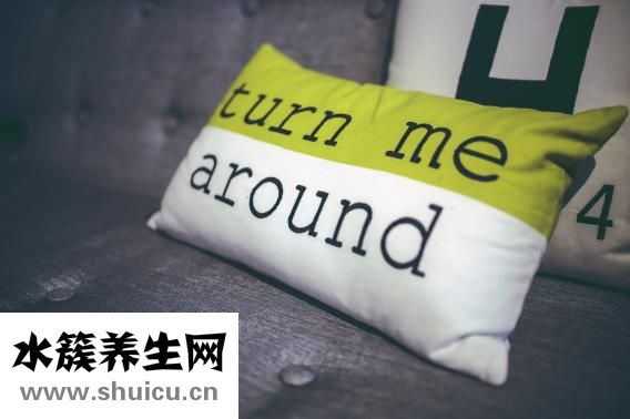 嬰兒睡扁頭怎么辦