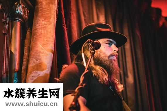 怎么修胡子好看